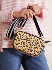 Artistix -  Cheetah Canvas Crossbody Bags